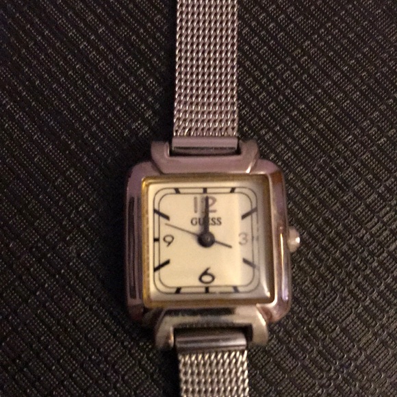 GUESS watch - Picture 2 of 5